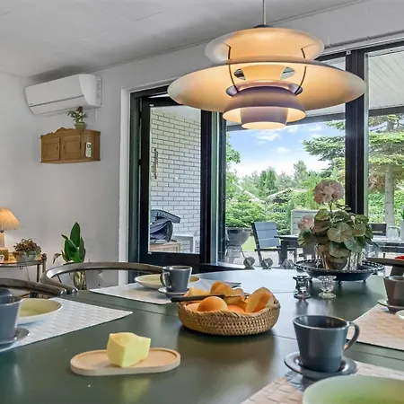 Hanka - 500m From The Sea By Interhome *