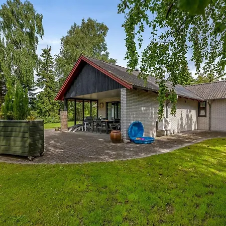 Hébergement de vacances Hanka - 500m From The Sea By Interhome Bøtø By
