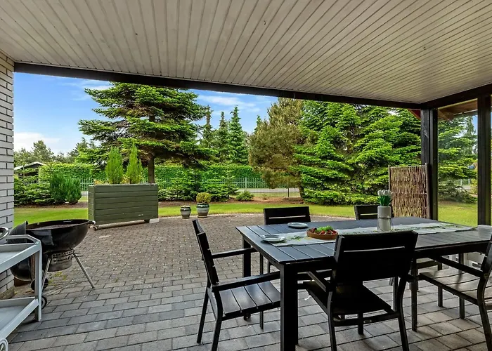 Hanka - 500m From The Sea By Interhome *